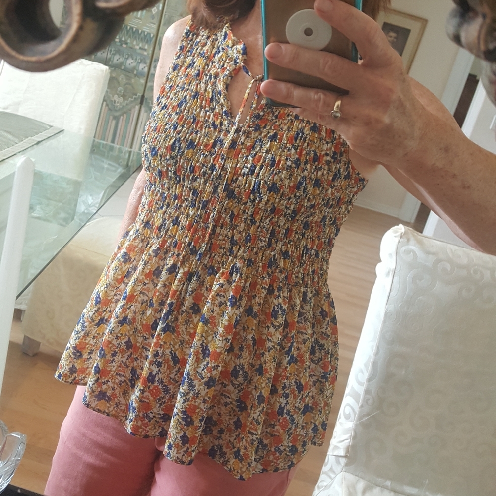 2/$10🌴Rose & Olive floral sleeveless blouse